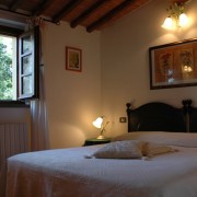 camere-agriturismo-il-sasso-stile toscano-per-le-vostre-vacanze