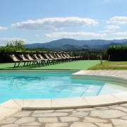 piscina-agriturismo-in-toscana