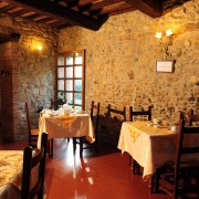 sala-colazione-agriturismo-in-toscana