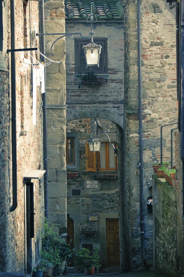 Anghiari-centro-storico-medievale-in-toscana-3