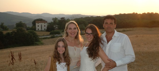 Family-run farm in Valtiberina, Tuscany: the history of Sasso and our family